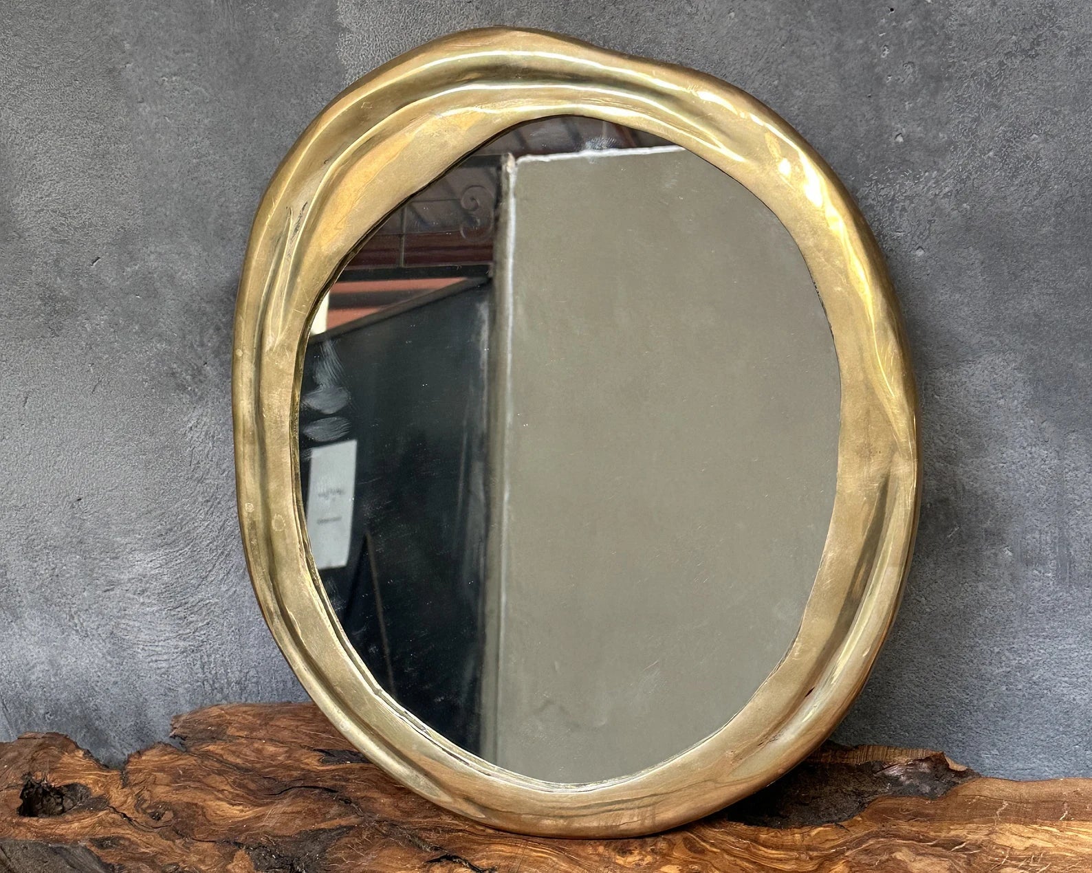 Vintage Brass Wall Mirror, Unlacquered Brass Wall Mirror, Circular Wall Mirror, Round Hanging Mirror