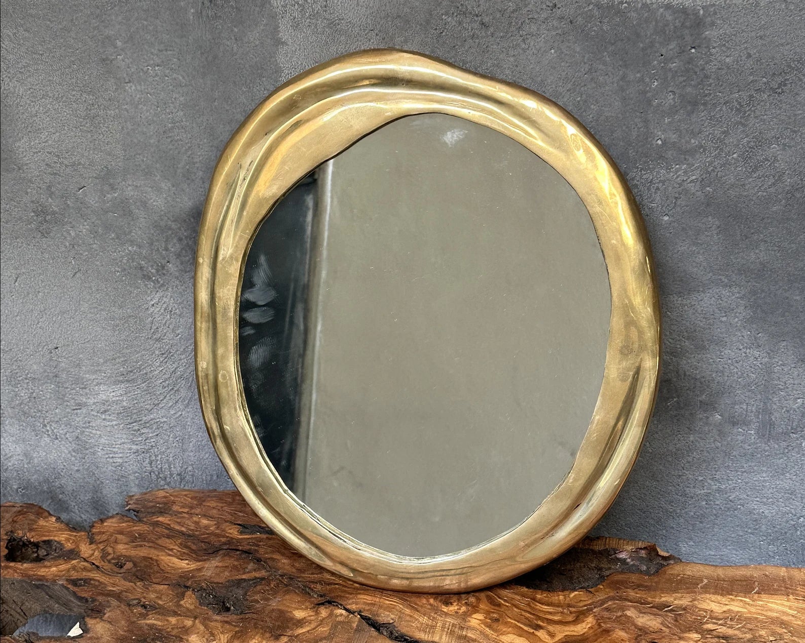 Vintage Brass Wall Mirror, Unlacquered Brass Wall Mirror, Circular Wall Mirror, Round Hanging Mirror